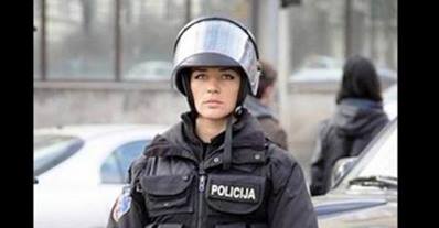 specijalna policajka.jpg